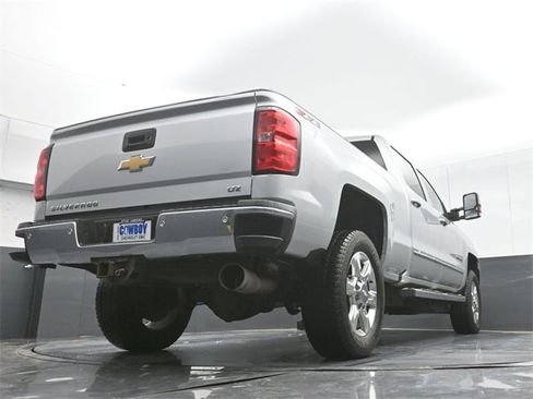 Used 2019 Chevrolet Silverado 2500 LTZ w/ Duramax Plus Package image 31