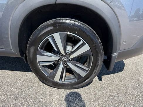 Certified 2022 Nissan Rogue SL w/ SL Premium Package AWD/4WD image 13