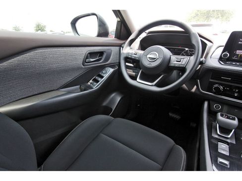 Certified 2023 Nissan Rogue S FWD image 11