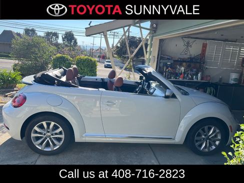 Used 2017 Volkswagen Beetle 1.8T Classic image 2