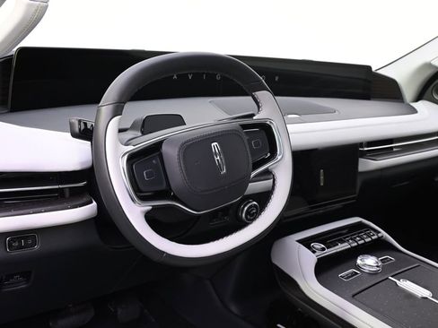 New 2026 Lincoln Navigator L Black Label image 11