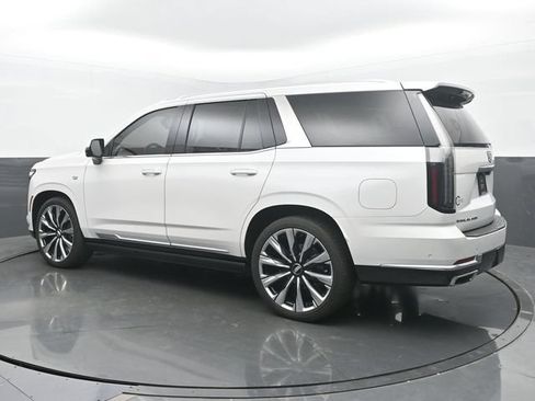 Certified 2025 Cadillac Escalade Premium Luxury Platinum AWD/4WD image 3
