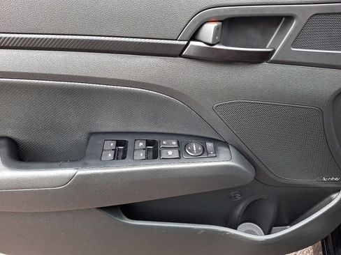 Used 2018 Hyundai Elantra Sport w/ Sport Premium Package 03 image 12