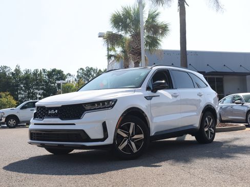 Used 2022 Kia Sorento S w/ Panoramic Sunroof Package FWD image 1