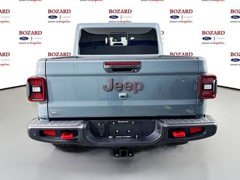 Used 2025 Jeep Gladiator Rubicon image 7