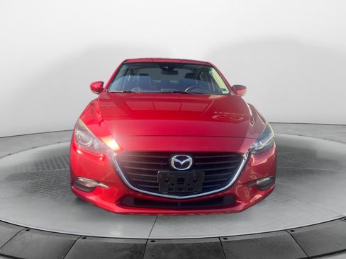 Used 2018 MAZDA MAZDA3 Touring FWD image 2