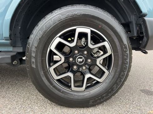 Used 2022 Ford Bronco Outer Banks image 16