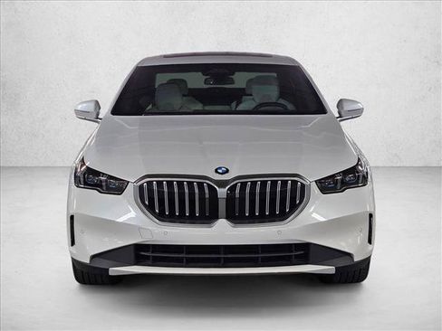 Certified 2026 BMW 530i w/ Premium Package RWD image 2