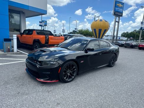 Used 2022 Dodge Charger Scat Pack w/ Plus Group RWD image 3