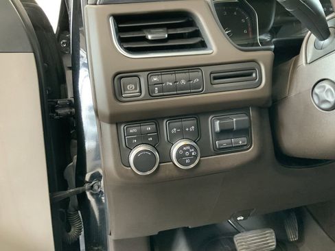 Used 2021 GMC Yukon SLT w/ SLT Luxury Plus Package AWD/4WD image 18