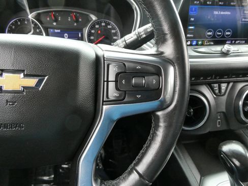 Used 2019 Chevrolet Blazer LT FWD image 12