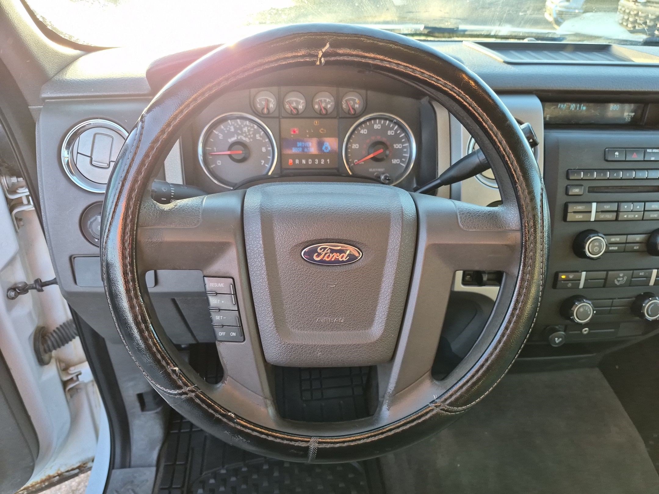 Used 2010 Ford F150 XLT AWD/4WD image 16