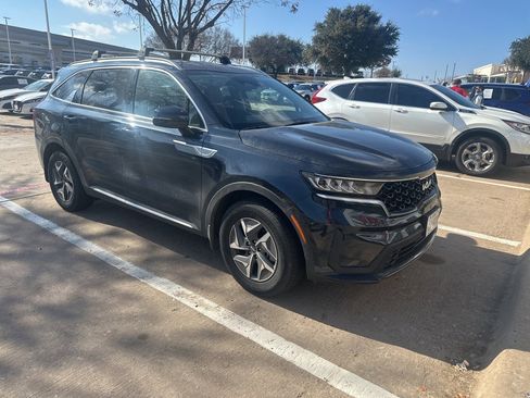 Used 2022 Kia Sorento S image 1
