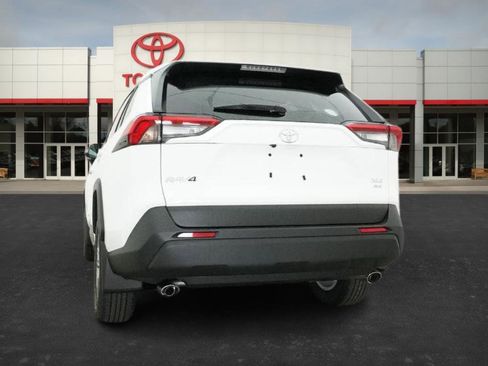 New 2025 Toyota RAV4 XLE image 15