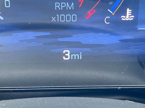 New 2026 Chevrolet Equinox RS w/ Convenience Package III FWD image 17