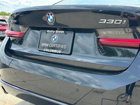 Certified 2024 BMW 330i xDrive Sedan w/ Premium Package AWD/4WD image 9