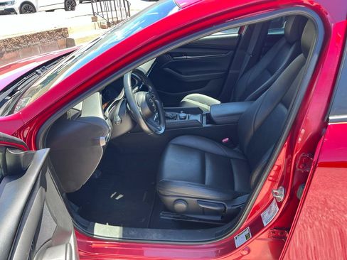 Used 2021 MAZDA MAZDA3 s FWD image 19