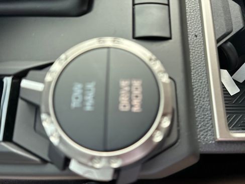 New 2026 Toyota 4Runner Limited AWD/4WD image 39