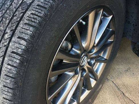 Used 2020 MAZDA CX-5 Touring FWD image 11