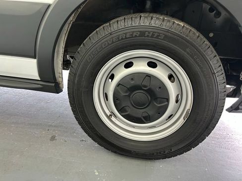 Used 2016 Ford Transit 150 XL RWD image 11