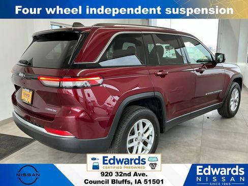 Used 2024 Jeep Grand Cherokee Laredo X AWD/4WD image 8
