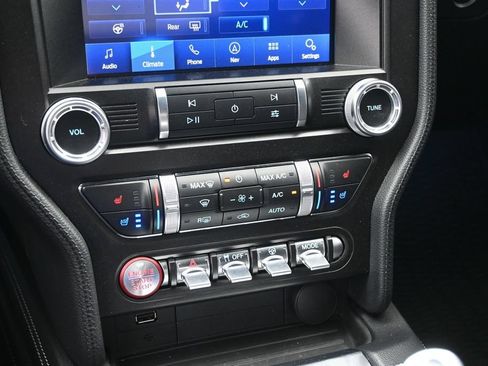 Used 2021 Ford Mustang GT Premium w/ GT Performance Package RWD image 18