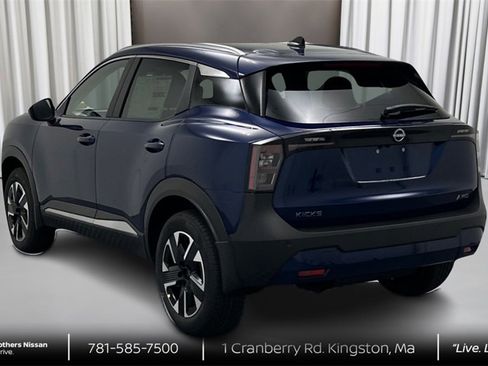 New 2026 Nissan Kicks SV image 7
