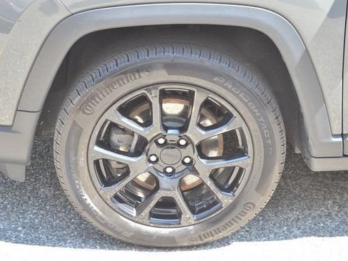 Used 2023 Jeep Compass Latitude w/ Convenience Group AWD/4WD image 13
