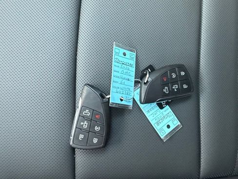 Used 2026 GMC Hummer EV SUV AWD/4WD image 33