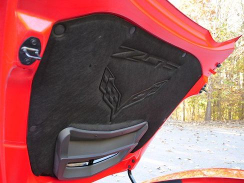 Used 2016 Chevrolet Corvette Z06 w/ 3LZ Preferred Equipment Group image 47