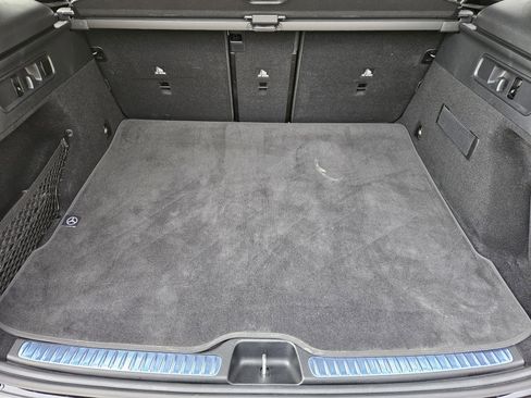 Used 2025 Mercedes-Benz GLC 300 image 32