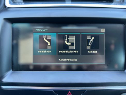 Used 2018 Jaguar E-PACE S image 50