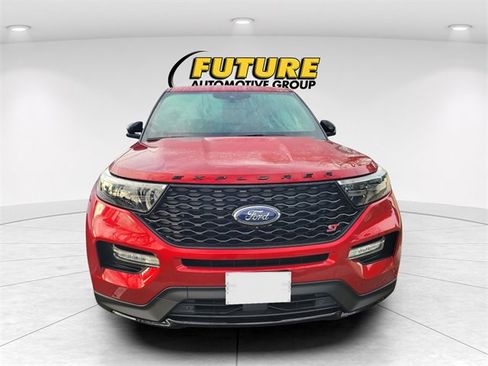 Used 2022 Ford Explorer ST w/ Equipment Group 401A image 2
