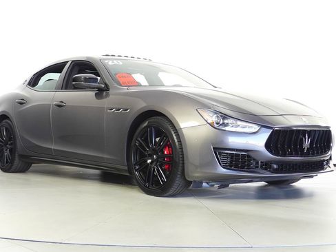 Used 2020 Maserati Ghibli image 4