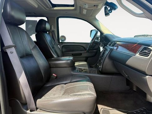 Used 2011 GMC Sierra 3500 SLT AWD/4WD image 15