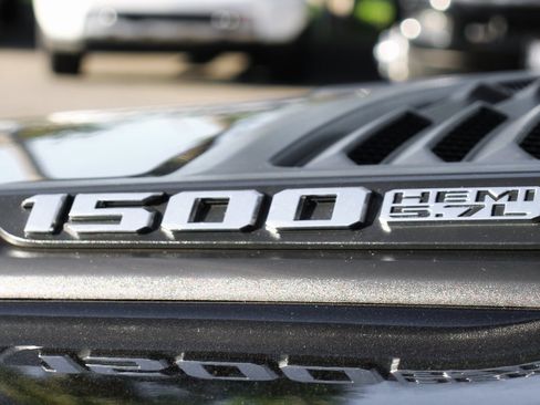 Used 2019 RAM 1500 Laramie image 51