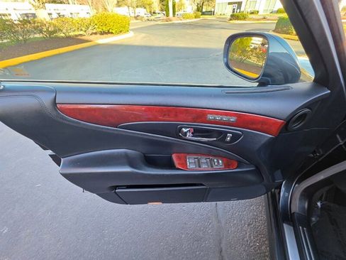 Used 2008 Lexus LS 460 image 51