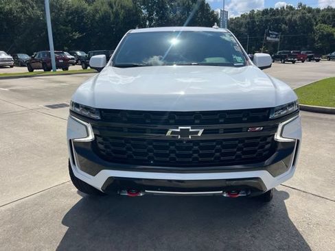 Used 2023 Chevrolet Tahoe Z71 w/ Z71 Off-Road Package AWD/4WD image 12