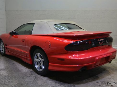 Used 2002 Pontiac Firebird Convertible w/ Sport Appearance Pkg image 7