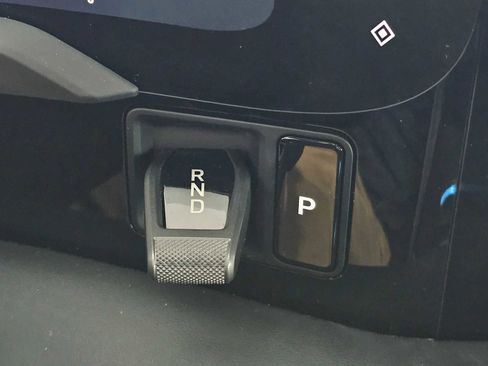 Used 2021 Porsche Taycan Turbo S image 31