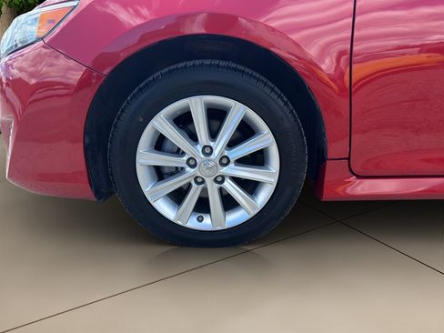 Used 2014 Toyota Camry SE FWD image 20