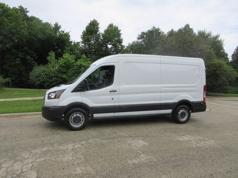 Used 2018 Ford Transit 350 148 Medium Roof RWD image 2