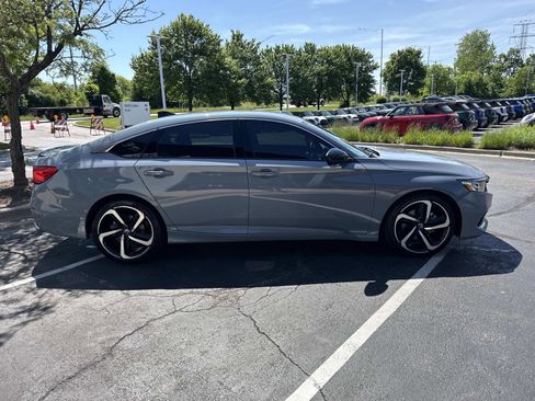 Used 2022 Honda Accord Sport image 5