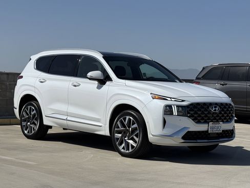 Used 2022 Hyundai Santa Fe Calligraphy AWD/4WD image 2