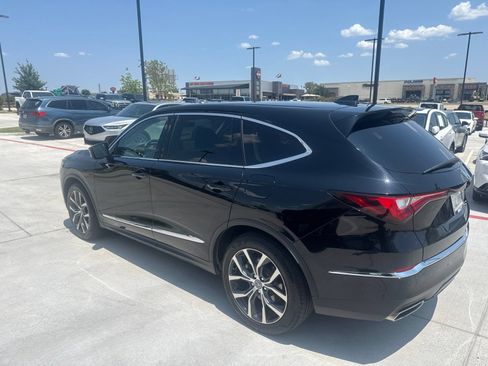 Used 2023 Acura MDX SH-AWD w/ Technology Package image 4