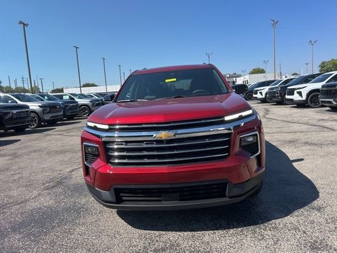 New 2026 Chevrolet Traverse LT w/ Enhanced Driving Package image 8