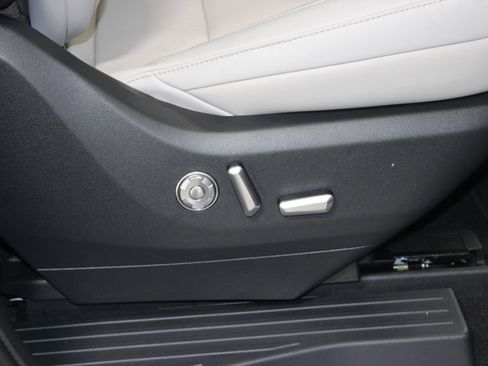 New 2026 Lincoln Navigator L Reserve image 35