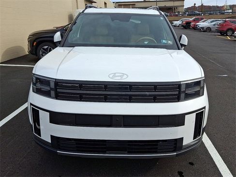 Used 2024 Hyundai Santa Fe Limited image 2