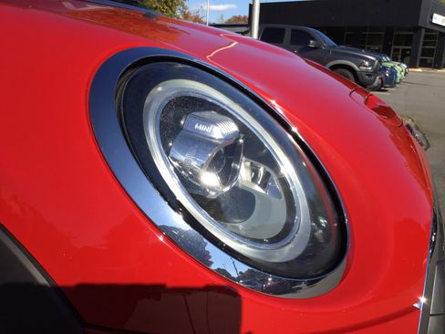 Used 2020 MINI Cooper SE w/ 6.5" Touchscreen Package image 24