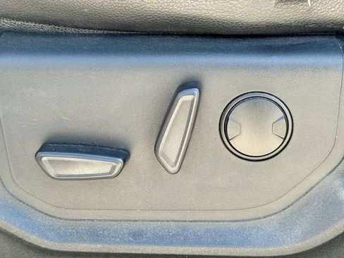 Used 2020 Ford F350 Lariat AWD/4WD image 12